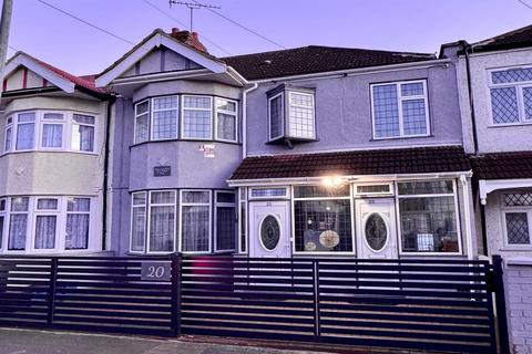 6 bedroom terraced house for sale, Elstree Gardens, IG1