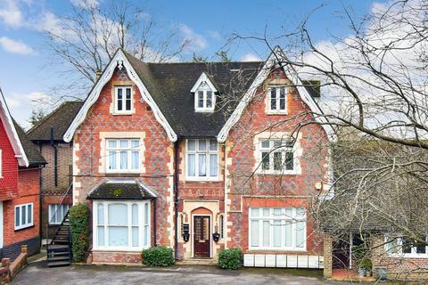 1 bedroom apartment for sale, Alma Road, Reigate, Surrey