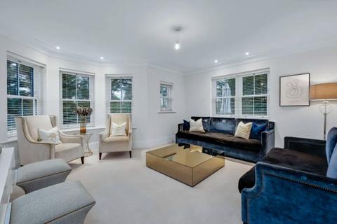5 bedroom detached house to rent, Windsor Grey Close, Ascot, Berkshire, SL5