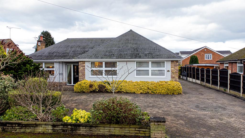 Smithfield Lane, Sandbach, CW11 4 bed detached house for sale £700,000