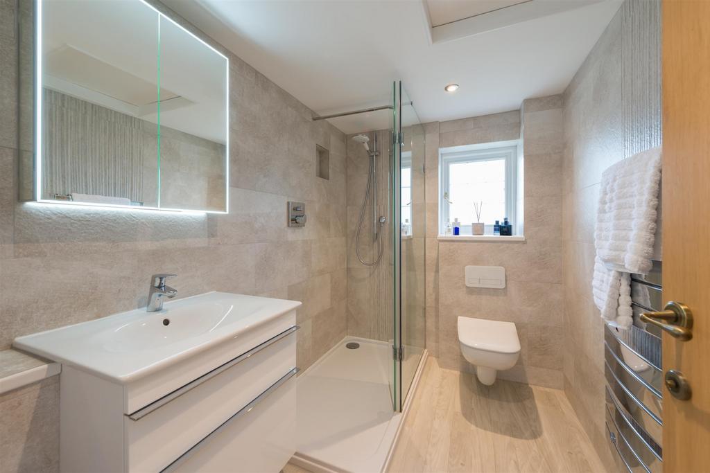 En Suite Shower Room