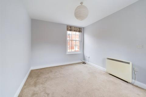 undefined, London Road, Gloucester, Gloucestershire, GL1