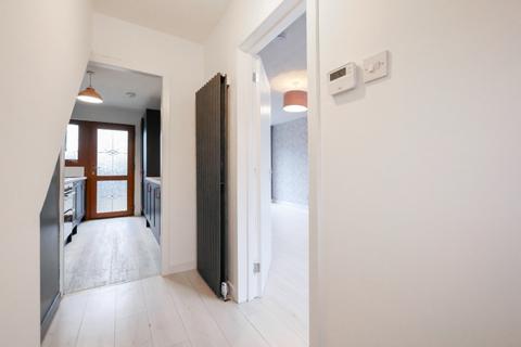 2 bedroom terraced house to rent, Brownhill Street, Charleston, Dundee, DD2