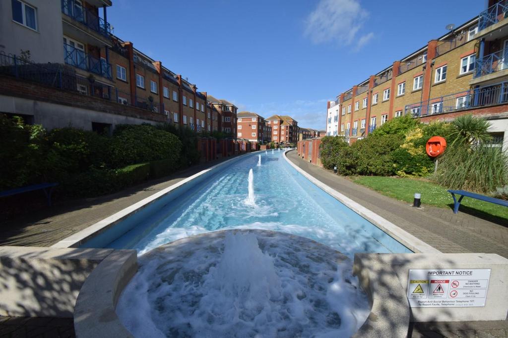 Dominica Court, Eastbourne BN23 3 bed apartment £320,000