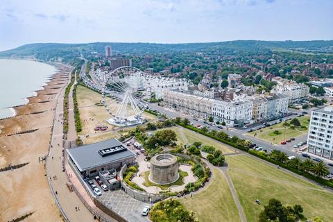 3 bedroom apartment for sale, 1 Howard Square, Eastbourne BN21