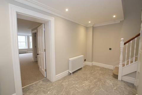 3 bedroom apartment for sale, 1 Howard Square, Eastbourne BN21