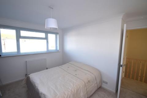 10 Cornwallis Close, Eastbourne, BN23 6AU