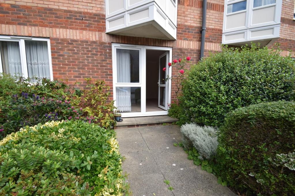 Trinity Place, Eastbourne BN21 1 bed retirement property for sale £95,000