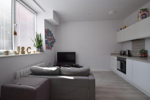 1 bedroom apartment for sale, Upperton Road, Eastbourne BN21