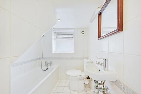 Studio to rent, Barnsbury Road, Barnsbury, Islington, London, N1