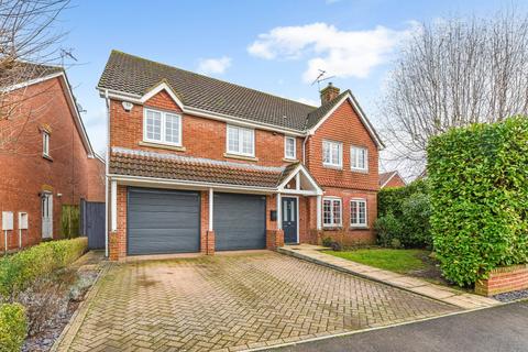 5 bedroom detached house for sale, Shipley Close, Alton, Hampshire