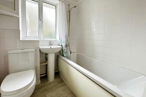 15 Ryde Drive, Stanford-le-hope, SS17 0DR