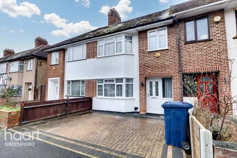 3 bedroom terraced house for sale, Briar Crescent, Northolt