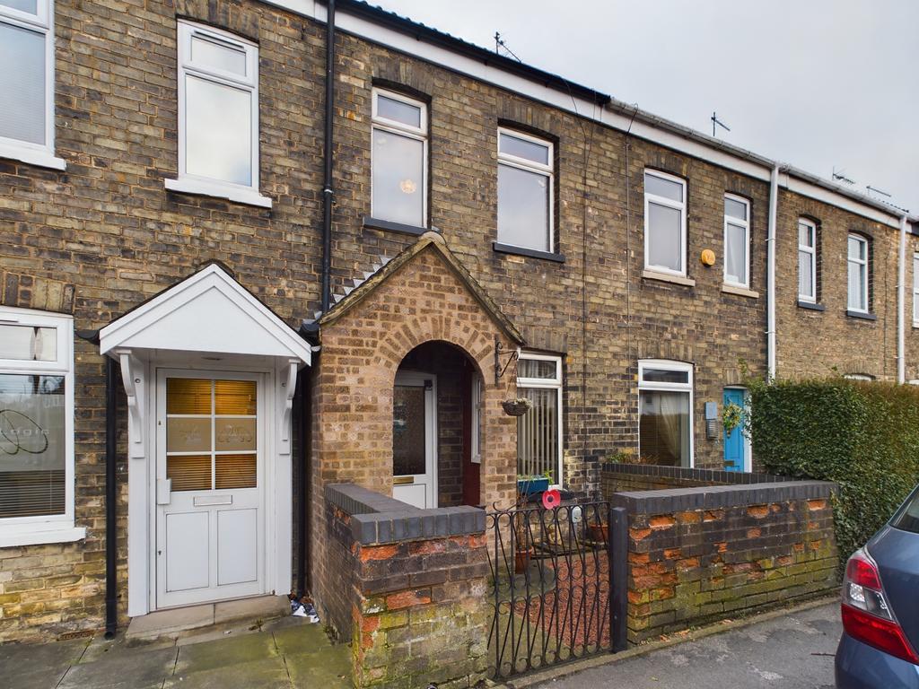 Beverley Road, Kirkella, HU10 2 bed terraced house for sale £154,950