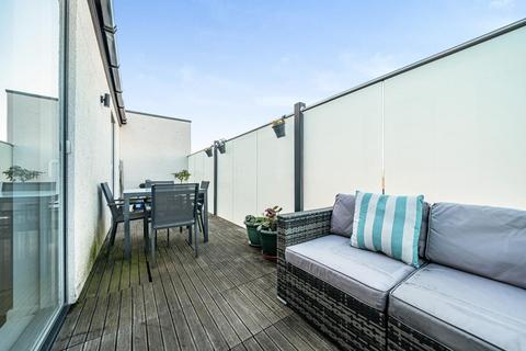 2 bedroom flat for sale - London Road, Tooting