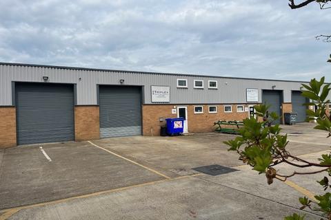 Industrial unit to rent, Unit 7B Lodge Road, Staplehurst, Tonbridge, Kent, TN12 0QY