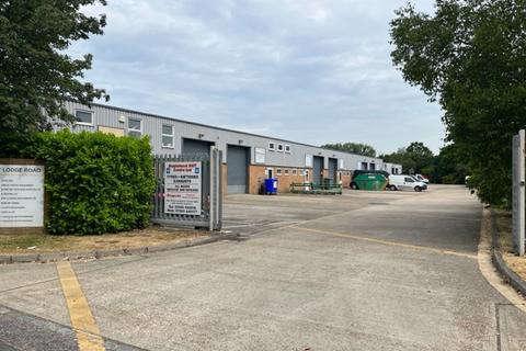 Industrial unit to rent, Unit 7B Lodge Road, Staplehurst, Tonbridge, Kent, TN12 0QY