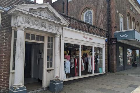 Shop to rent, 1B High Street, Tenterden, Kent, TN30 6BN