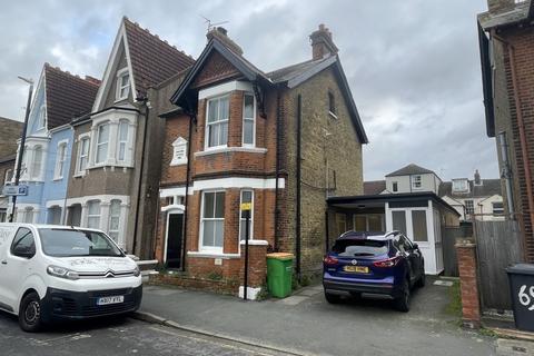 Healthcare facility to rent, 67 William Street, Herne Bay, Kent, CT6 5NR