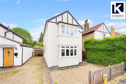 24 Fulford Road, Epsom, KT19 9QX