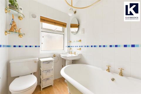 24 Fulford Road, Epsom, KT19 9QX