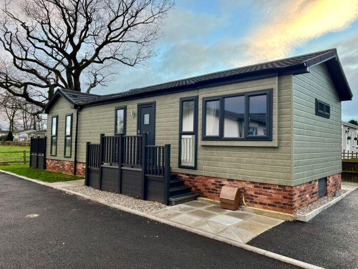 Mobberley Cheshire 2 bed park home for sale £100,000