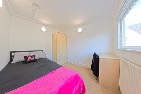 5 bedroom house to rent, Princes Crescent, Brighton BN2