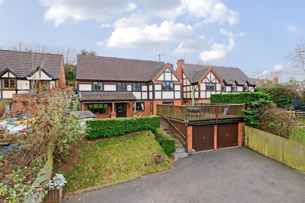 Kingsthorne, Herefordshire, HR2 5 bed detached house for sale £500,000