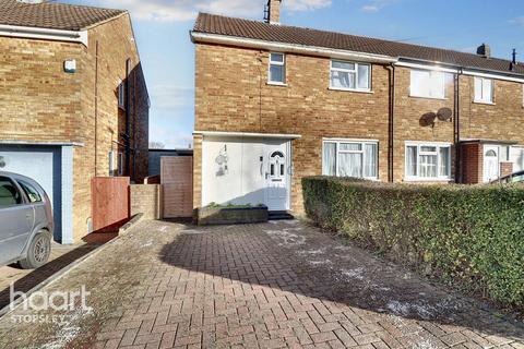 3 bedroom end of terrace house for sale, Garretts Mead, Luton