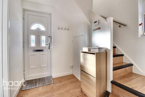 24 Garretts Mead, Luton, LU2 9BY