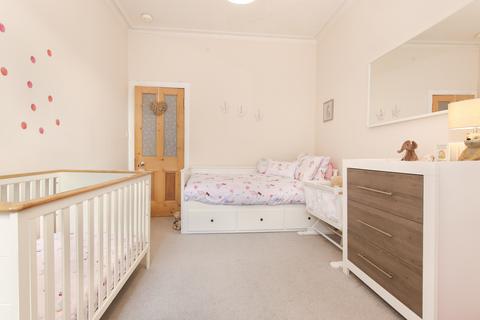 13/8 Jameson Place, Edinburgh, EH6 8NZ