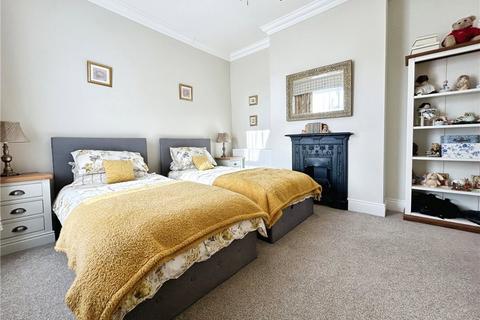 3 bedroom detached house for sale, Medina Avenue, Newport, Isle of Wight