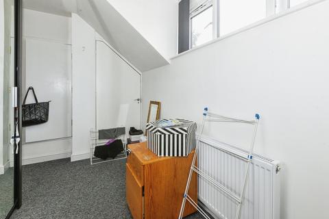 2 bedroom maisonette to rent, Penrith Close, Uxbridge UB8