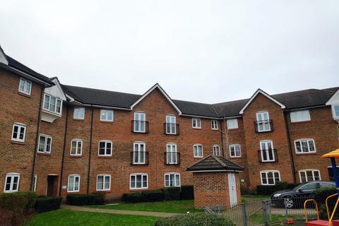 2 bedroom apartment to rent, Rydons Way, Redhill