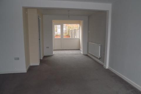 3 bedroom semi-detached house to rent, Whiting, Tamworth, B77