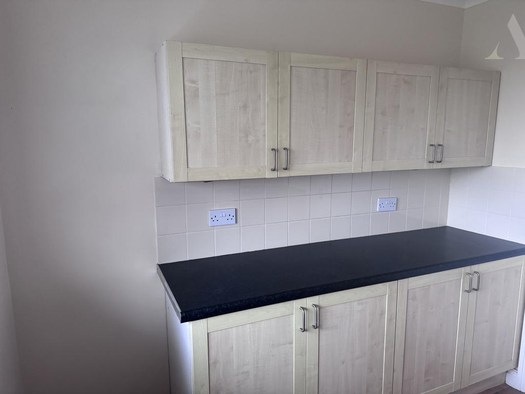 65 Langham close Kitchen