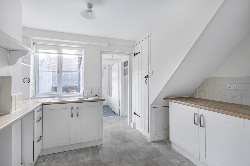 Alfred Street, Wantage, OX12 3 bed cottage for sale £249,950