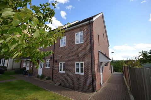 undefined, Warren Close, Farnham, Surrey, GU9