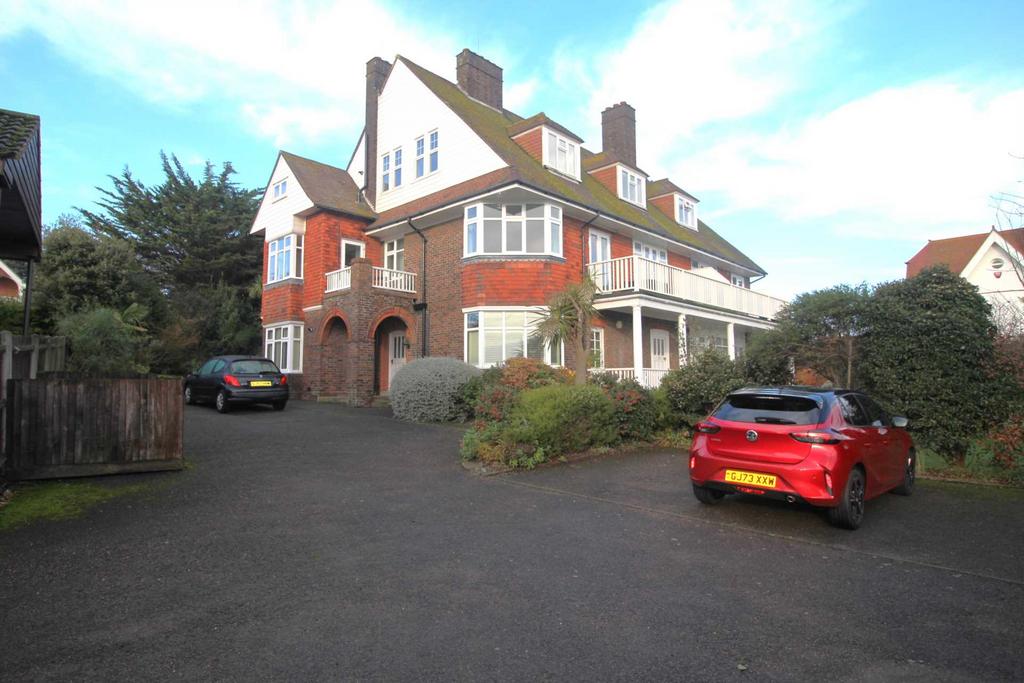 North Foreland Ave, Broadstairs CT10 1 bed flat for sale £265,000
