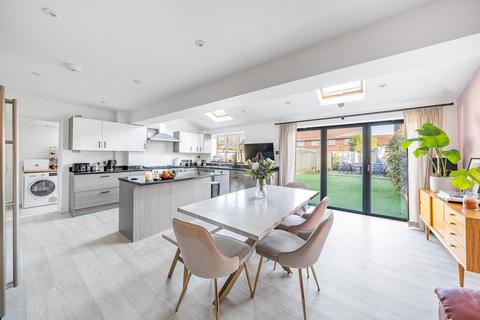 22 Coveham Crescent, Cobham, KT11 1AP