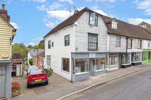 2 bedroom flat for sale, Stoneydales, Stone Street, Cranbrook, Kent, TN17 3HG