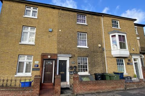 1 bedroom flat to rent, Burwood House, Albion Place, Maidstone, Kent, ME14 5DY