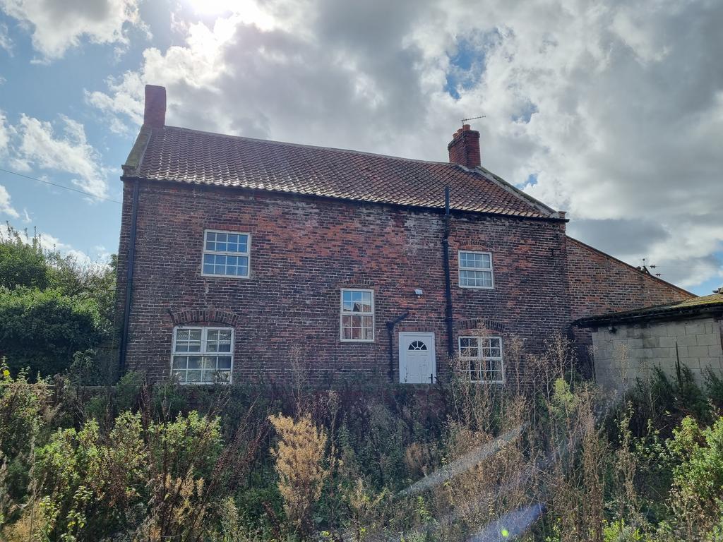 Trumfleet Lane, Moss, Doncaster DN6 4 bed farm house for sale £475,000