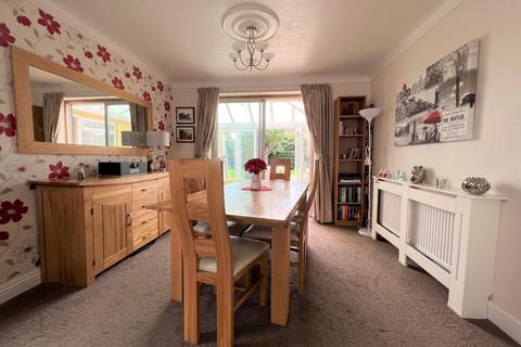 7 Cantsfield Avenue, Ingol, Preston, PR2 3UD