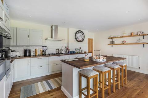 Southcot Godstone Road, Lingfield, RH7 6BT