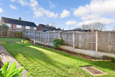 12 Clipper Crescent, Gravesend, DA12 4NN