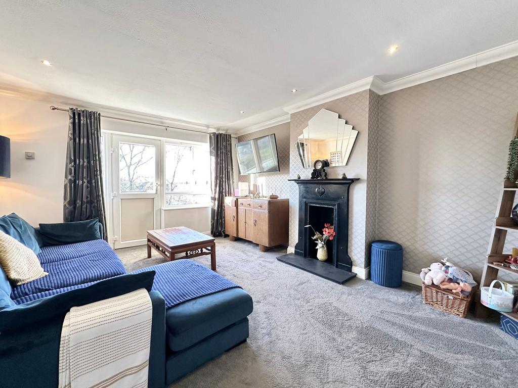 Harris Lane, Shenley, WD7 2 bed flat for sale £280,000