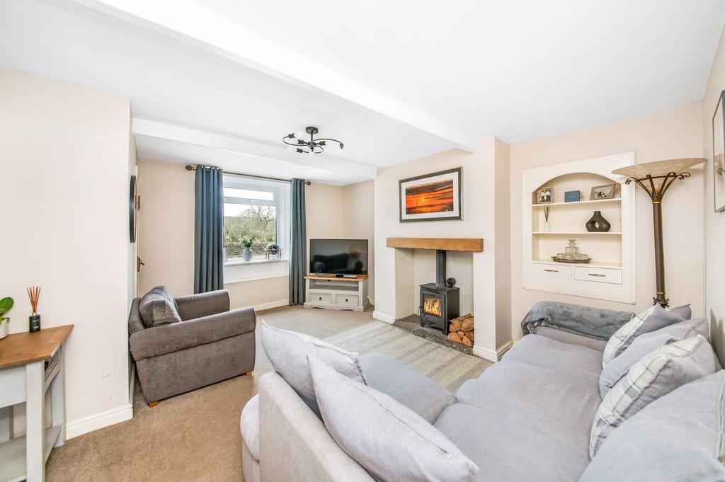 Linfit Lane, Kirkburton, HD8 3 bed cottage for sale £280,000