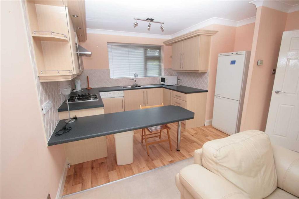 Briarsyde Close, Whickham 2 bed apartment £650 pcm (£150 pw)