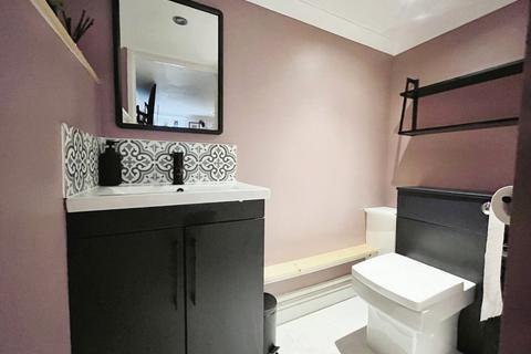 28 Chretien Road, Manchester, M22 4FS